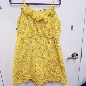 XL EUC Old Navy sundress yellow paisley print